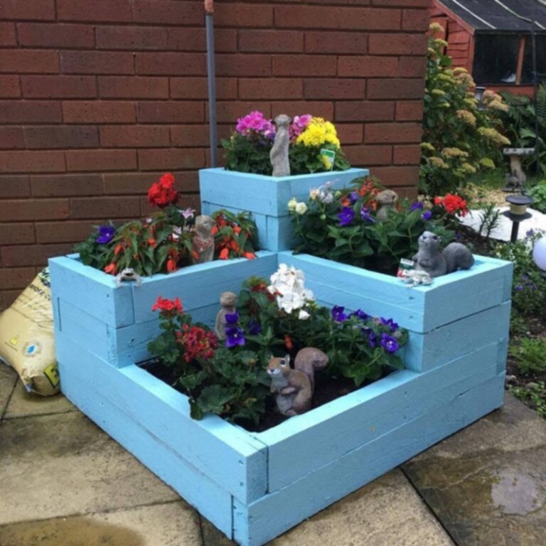 Simple Ways To Build A Pallet Planter How To Make Diy