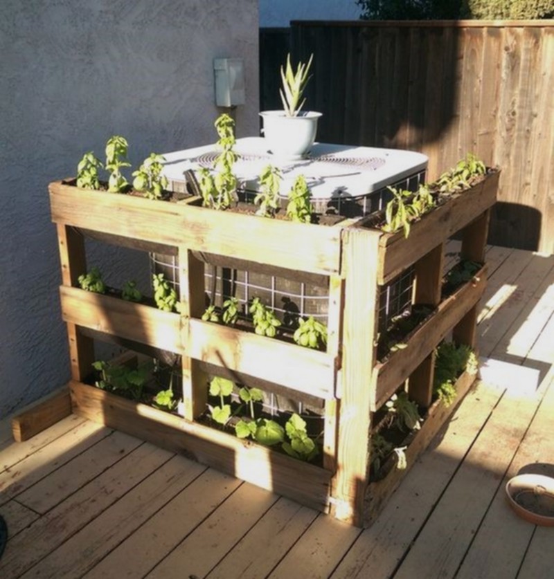 Pallet Planter Ideas (25)