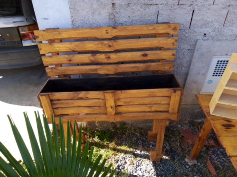 Pallet Planter Ideas (29)